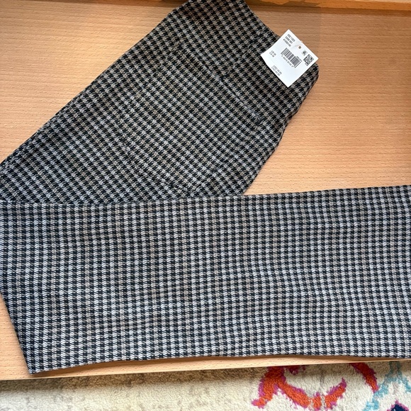 NWT American Eagle IT Knit Pull On High Waisted Kick Boot Houndstooth Pant - Picture 2 of 5